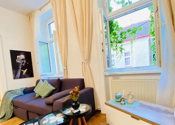 Apartment Comfortable 2br Close To Westbahnhof *