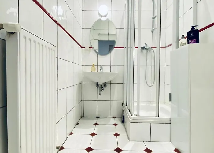 Apartment Comfortable 2br Close To Westbahnhof Vienna